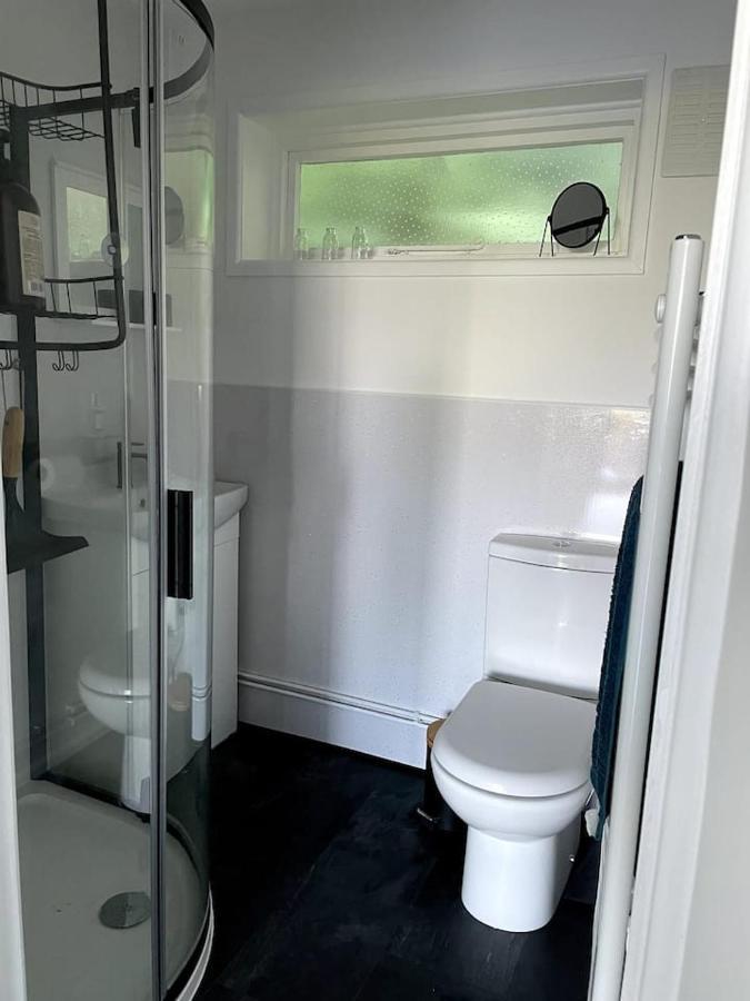Self-Catering Studio In Beautiful 查茅斯 外观 照片